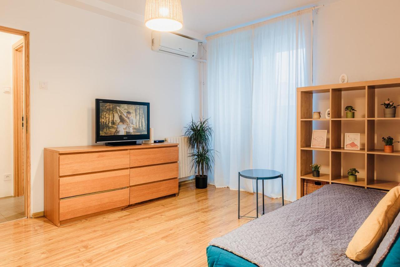 City Center Downtown Apartment Bucharest Exterior photo